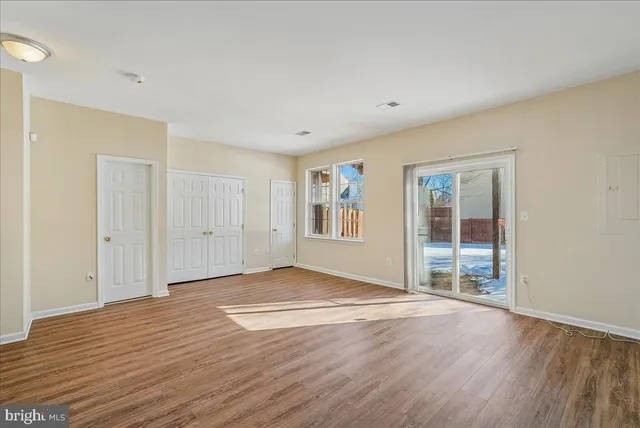 $3,295 | 43771 Maison Blanc Square, Ashburn, VA 20148