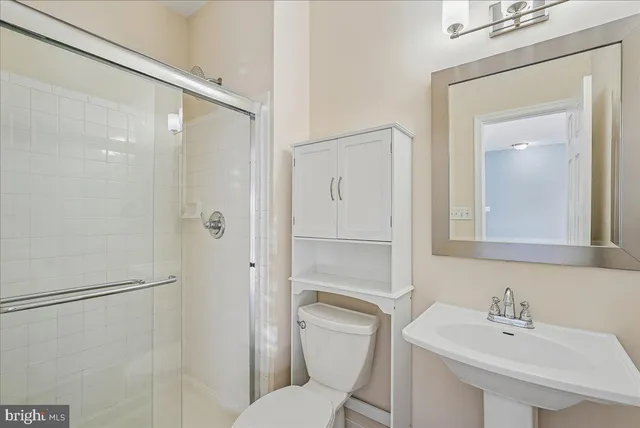 $3,295 | 43771 Maison Blanc Square, Ashburn, VA 20148