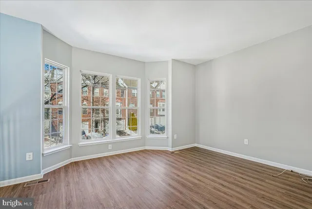 $3,295 | 43771 Maison Blanc Square, Ashburn, VA 20148