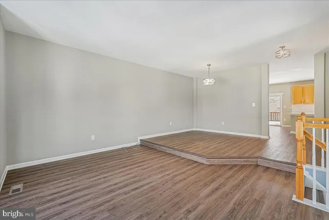 $3,295 | 43771 Maison Blanc Square, Ashburn, VA 20148