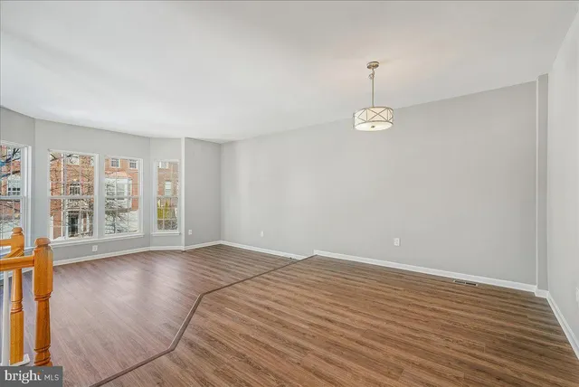 $3,295 | 43771 Maison Blanc Square, Ashburn, VA 20148