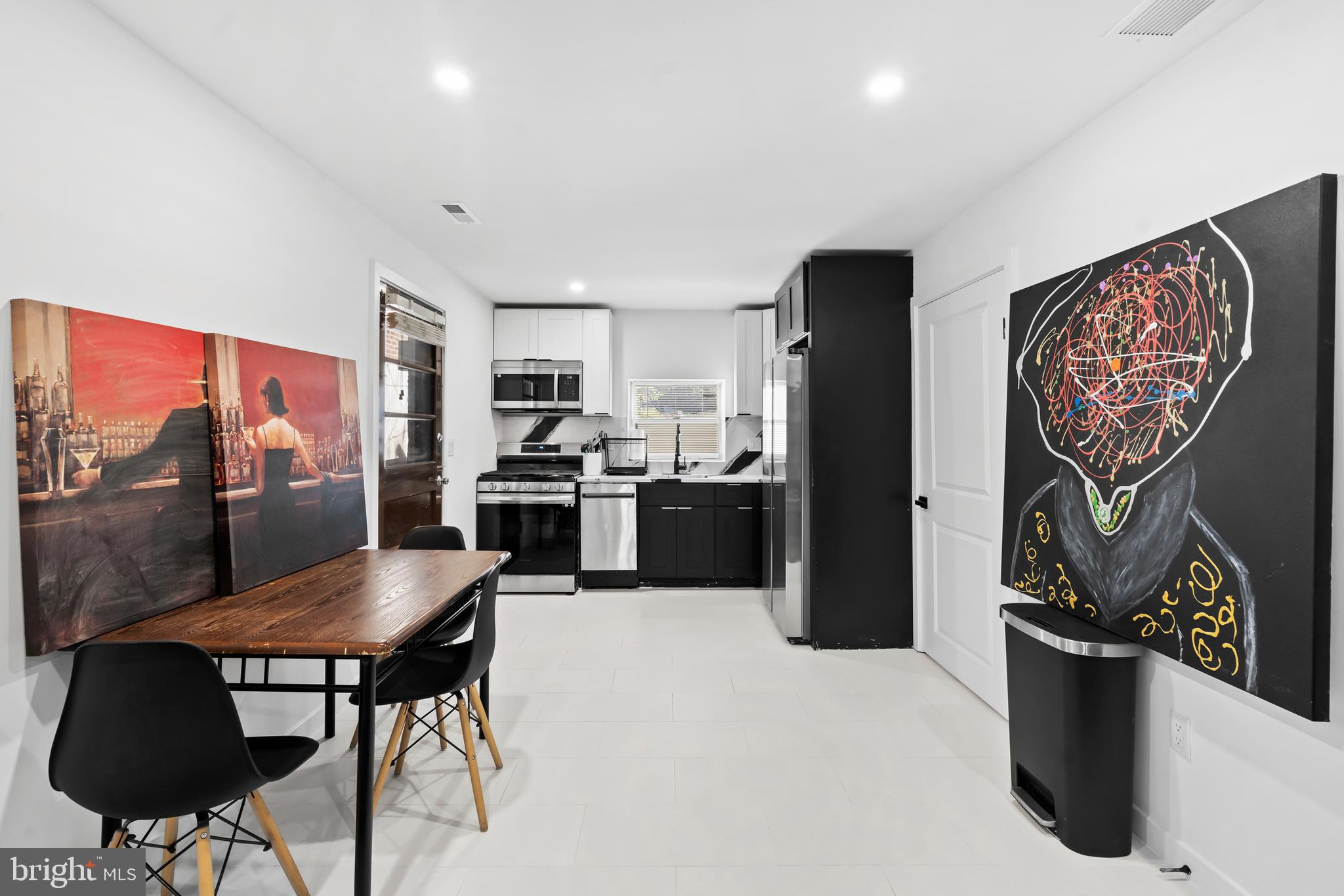 481 Conarroe Street Philadelphia, PA 19128 - Photo 6 of 35