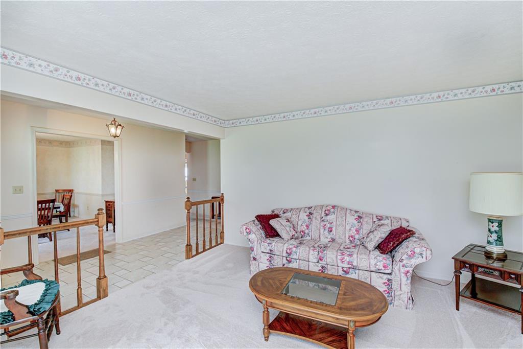 585 Avon Road Plainfield, IN 46168 - Photo 5 of 42 Gallery Image 5