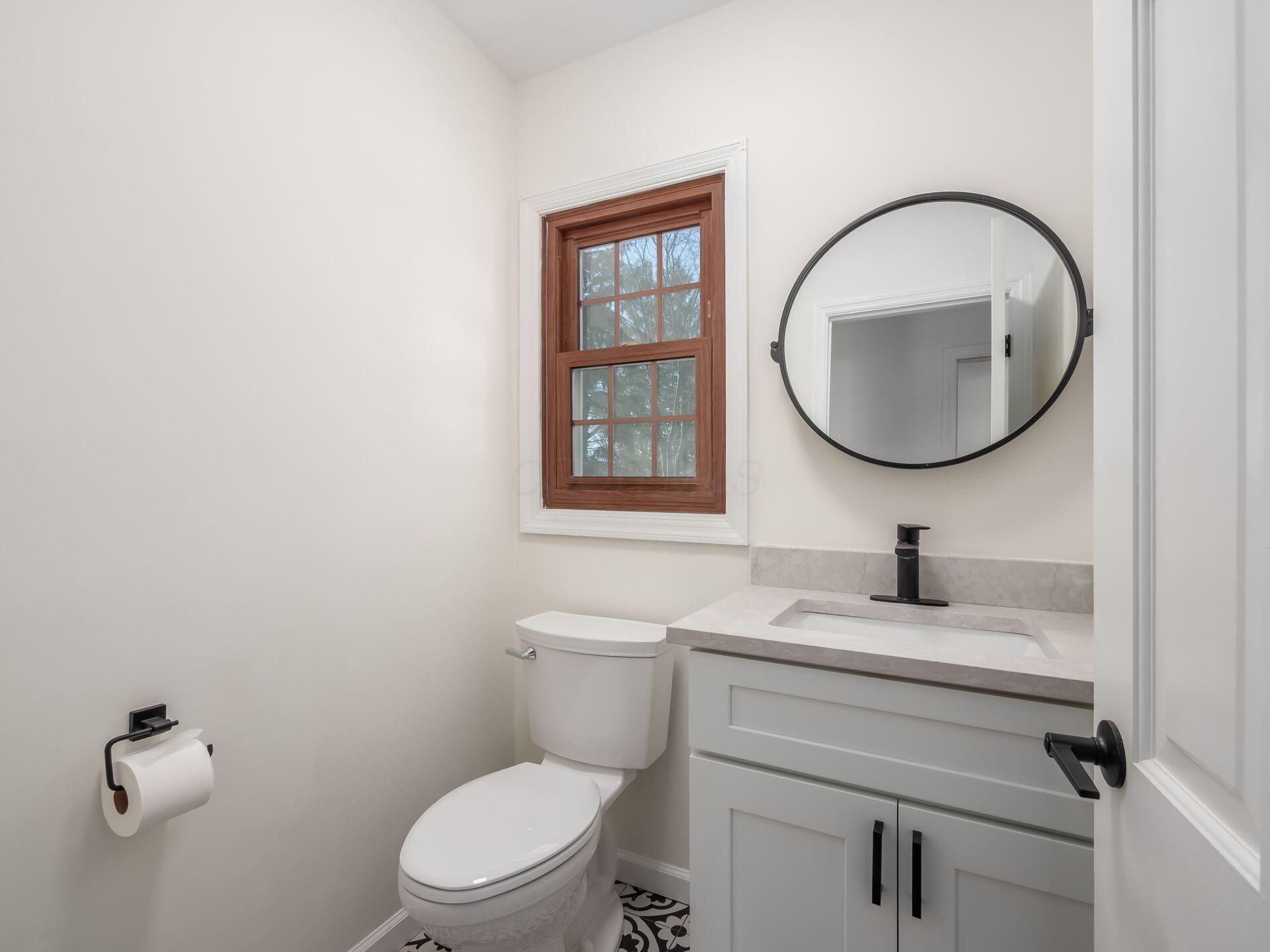 7252 Africa Road Galena, OH 43021 - Photo 20 of 70 half bath