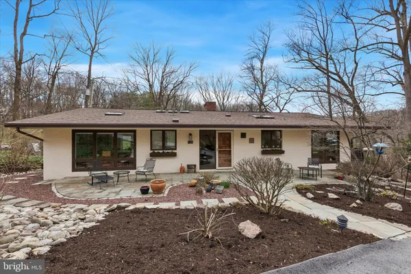 $1,195,000 | 610 Arlyn Circle, Wayne, PA 19087