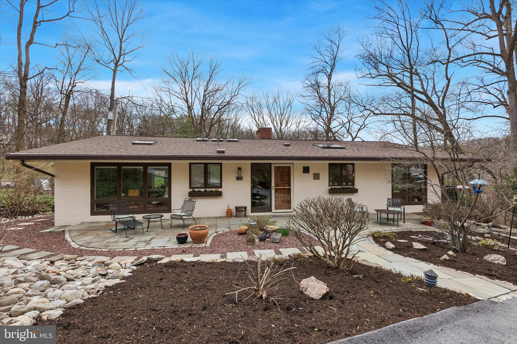 610 Arlyn Circle Wayne, PA 19087 - Photo 1 of 39