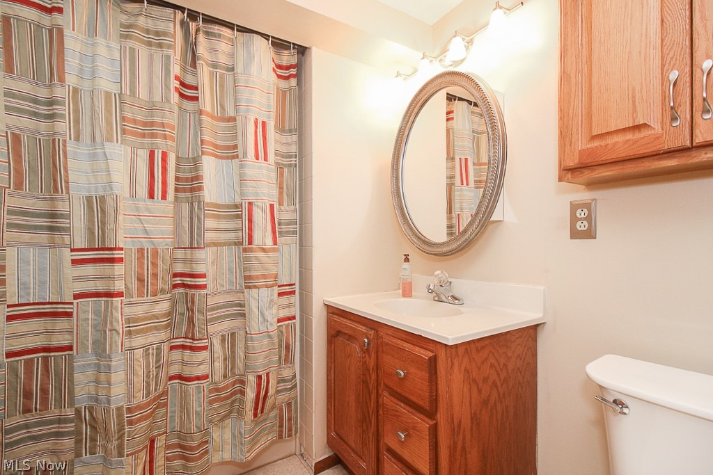 1304 Churchill Road Lyndhurst, OH 44124 - Photo 18 of 26