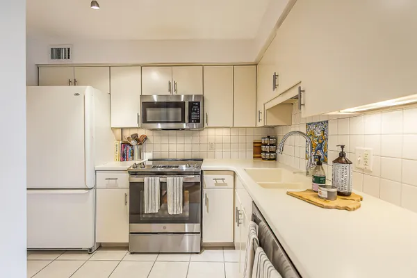 $369,500 | 1050 Wall Street, Unit 3D, Ann Arbor, MI 48105