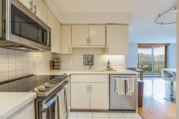 $369,500 | 1050 Wall Street, Unit 3D, Ann Arbor, MI 48105