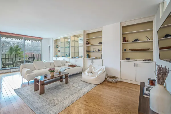 $369,500 | 1050 Wall Street, Unit 3D, Ann Arbor, MI 48105