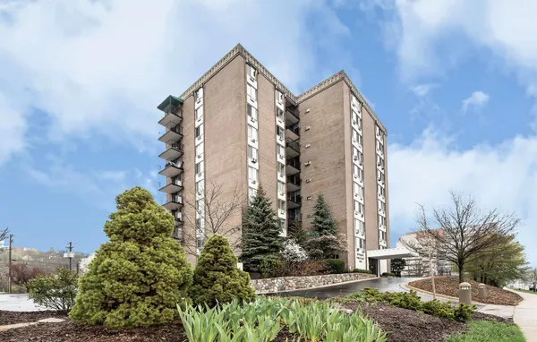 $369,500 | 1050 Wall Street, Unit 3D, Ann Arbor, MI 48105