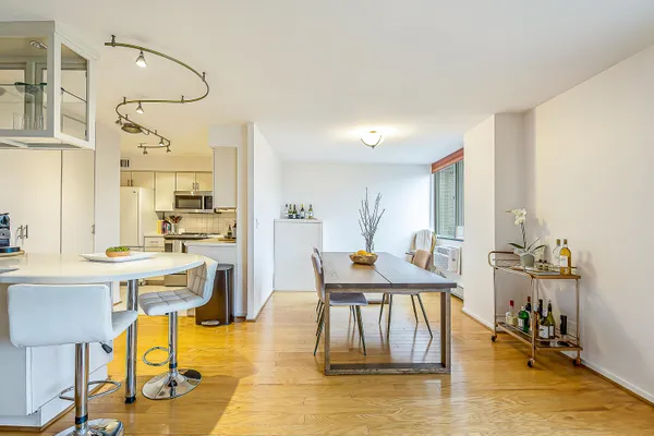 $369,500 | 1050 Wall Street, Unit 3D, Ann Arbor, MI 48105