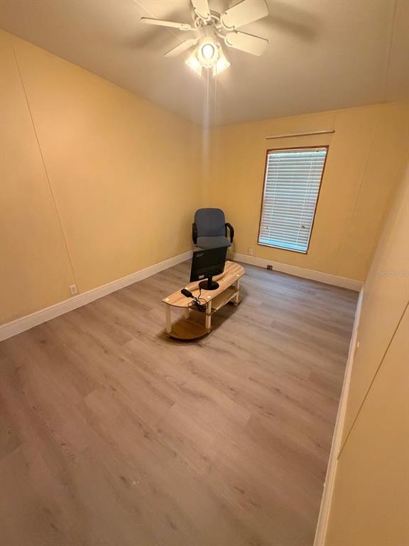 13201 Crowell Road Brooksville, FL 34613 - Photo 20 of 35