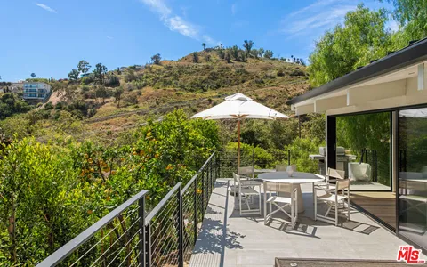 $3,995,000 | 3764 Las Flores Canyon Road, Malibu, CA 90265