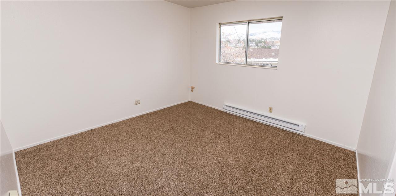 3255 Argo Way Reno, NV 89509 - Photo 18 of 25 an empty room with a window