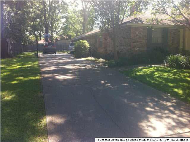 923 Sinclair Drive Baton Rouge, LA 70815 - Photo 2 of 29 Gallery Image 2