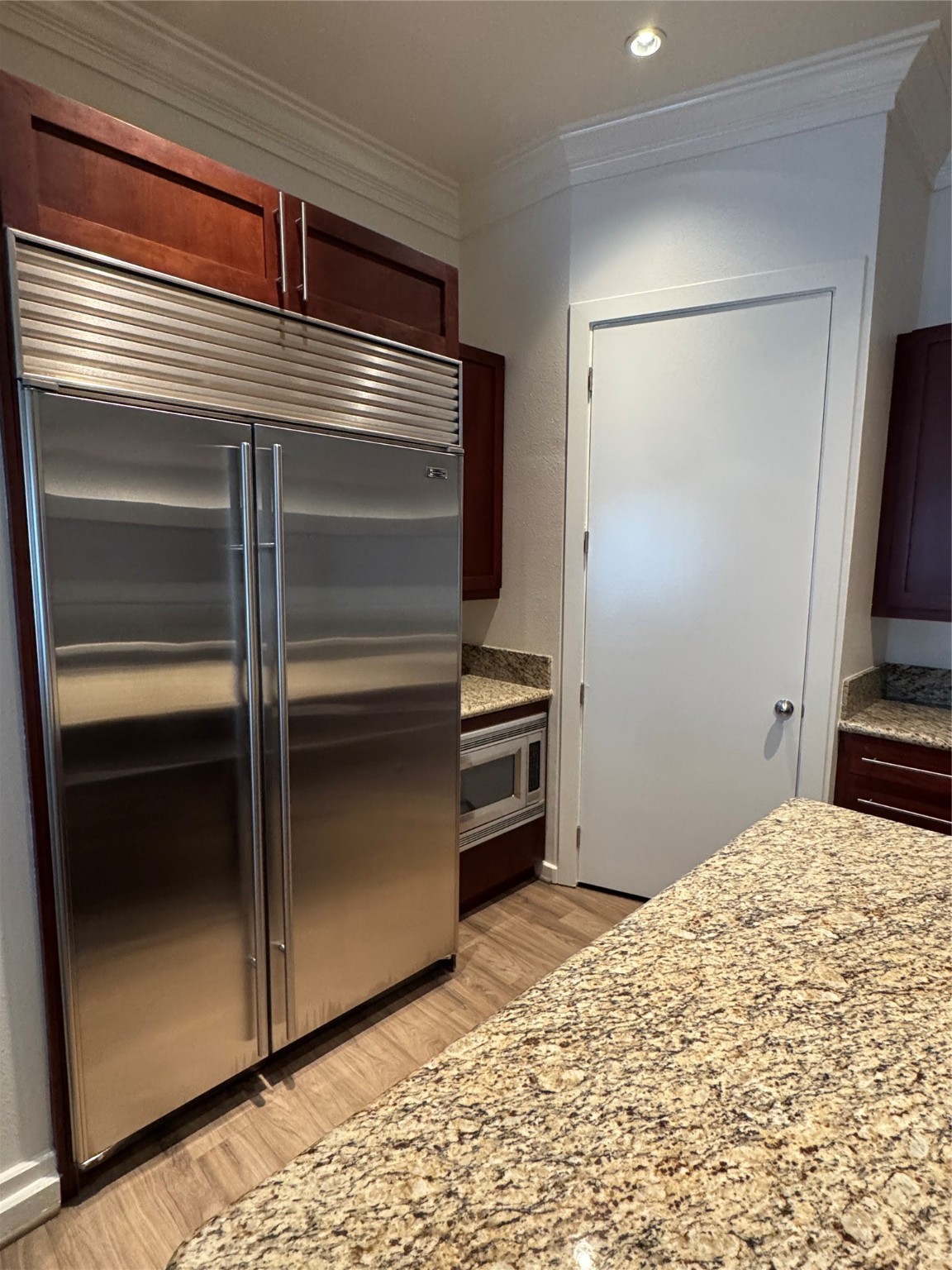 3388 Sage Road, Unit 101 Houston, TX 77056 - Photo 9 of 23 undefined