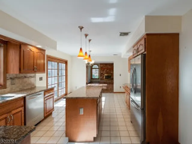 $4,000 | 860 Glen Road, Sparta, NJ 07871