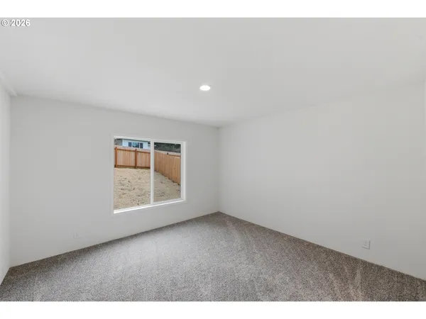 $289,000 | 545 South Wall Street, Coos Bay, OR 97420