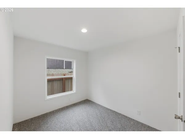 $289,000 | 545 South Wall Street, Coos Bay, OR 97420