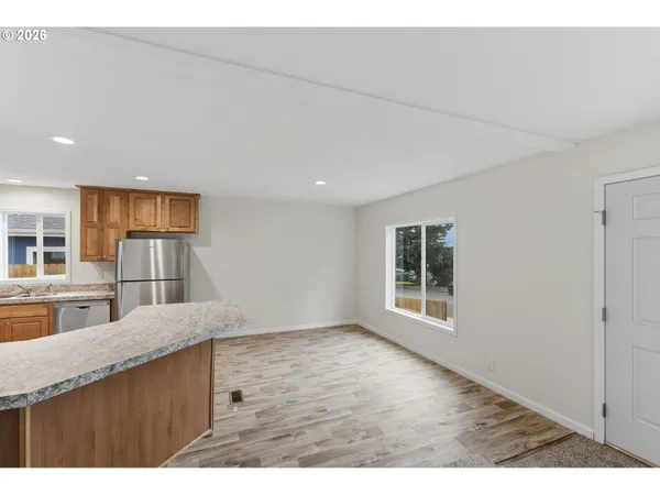 $289,000 | 545 South Wall Street, Coos Bay, OR 97420