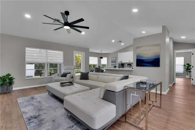 $2,400 | 2004 Southwest 30th Street, Cape Coral, FL 33914