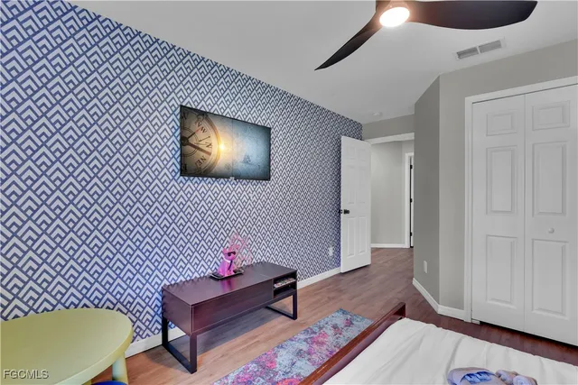 $2,400 | 2004 Southwest 30th Street, Cape Coral, FL 33914