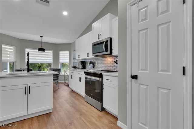 $2,400 | 2004 Southwest 30th Street, Cape Coral, FL 33914