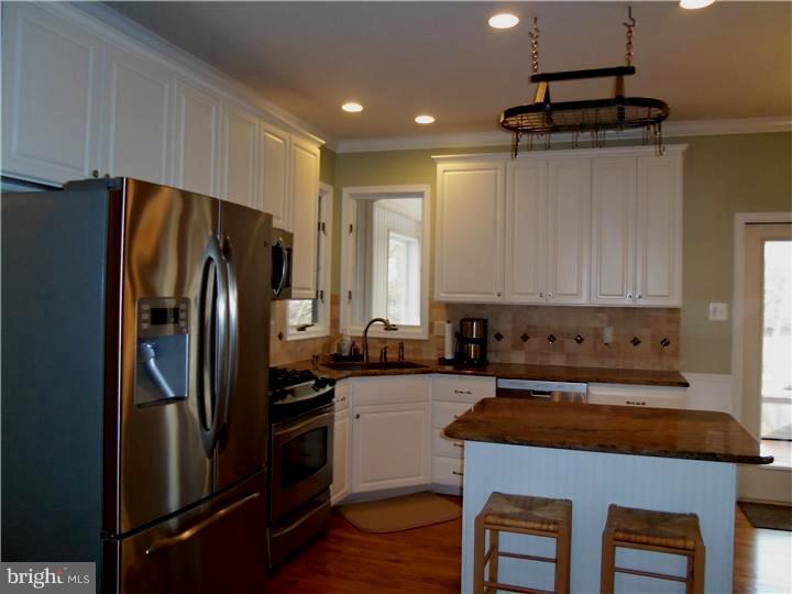 4885 Redfield Road Doylestown, PA 18902 - Photo 8 of 24 Kitchen