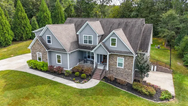 $839,900 | 284 Overlook Drive, Ringgold, GA 30736