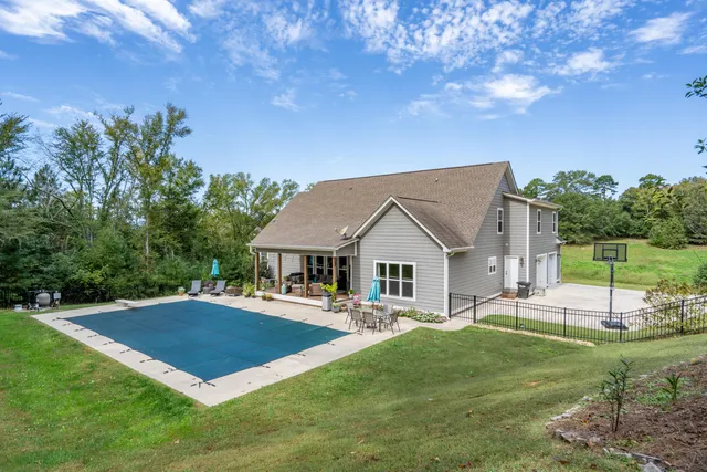 $839,900 | 284 Overlook Drive, Ringgold, GA 30736