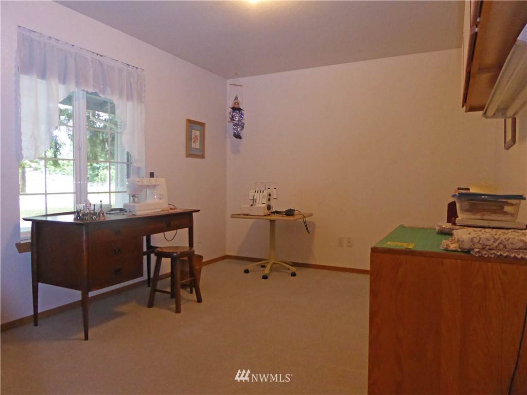 7815 187th Avenue Southwest Rochester, WA 98579 - Photo 14 of 23