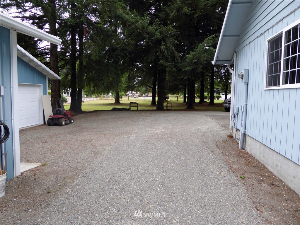 7815 187th Avenue Southwest Rochester, WA 98579 - Photo 18 of 23