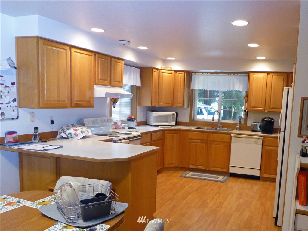 7815 187th Avenue Southwest Rochester, WA 98579 - Photo 5 of 23