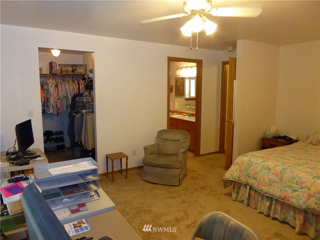 7815 187th Avenue Southwest Rochester, WA 98579 - Photo 10 of 23