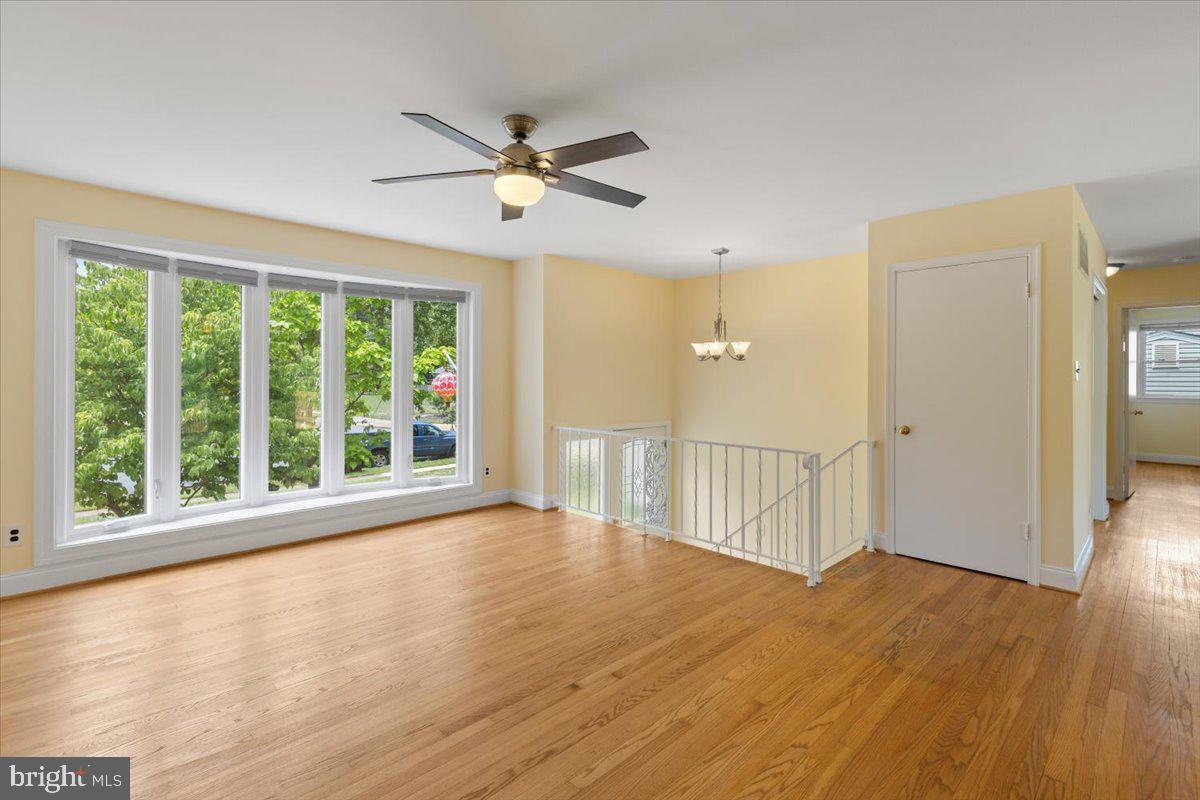 5627 Ottawa Road Centreville, VA 20120 - Photo 4 of 40