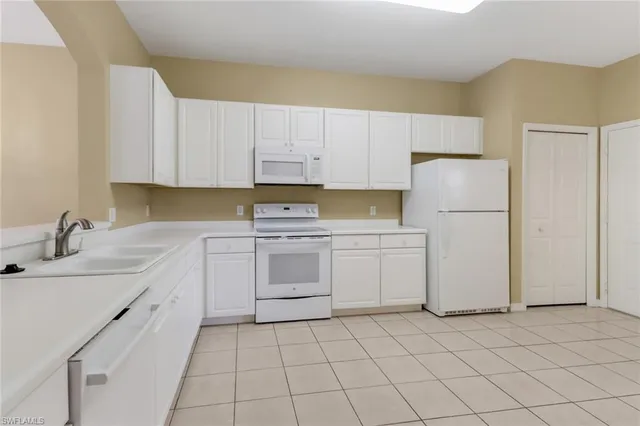 $2,300 | Undisclosed Address, Estero, FL 33928