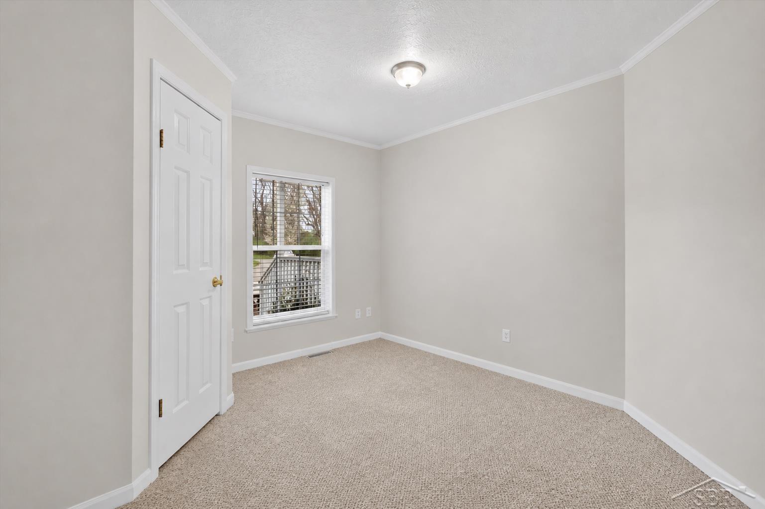 11087 Pierce Road Freeland, MI 48623 - Photo 33 of 98