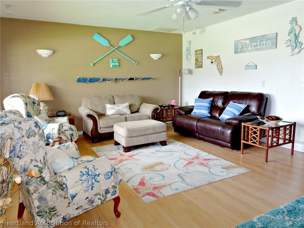 137 Loquat Road Northeast Lake Placid, FL 33852 - Photo 3 of 26 Gallery Image 3