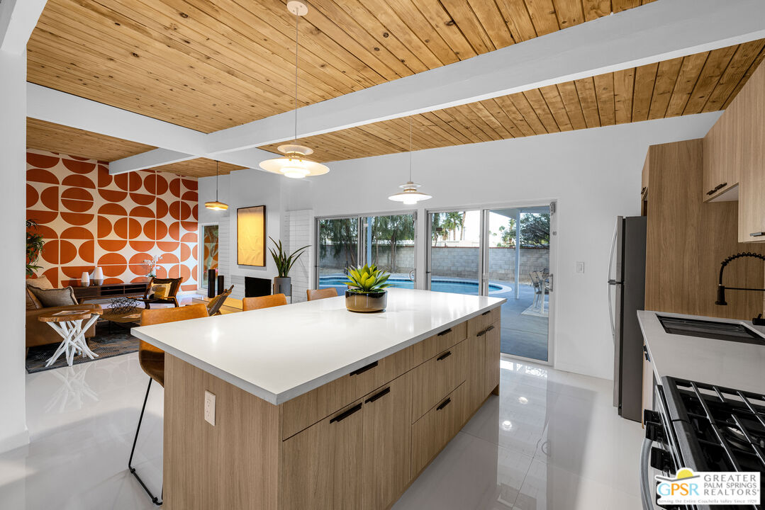 2410 North Starr Road Palm Springs, CA 92262 - Photo 8 of 43