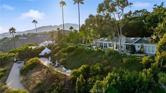 $6,950,000 | 3662 Sweetwater Canyon Drive, Malibu, CA 90265