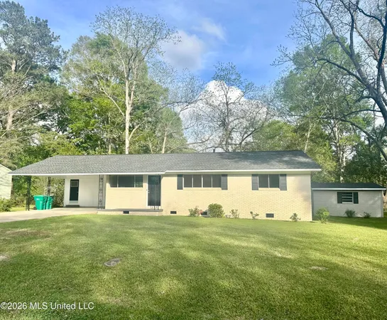 $219,000 | 1009 South Jackson Street, Brookhaven, MS 39601