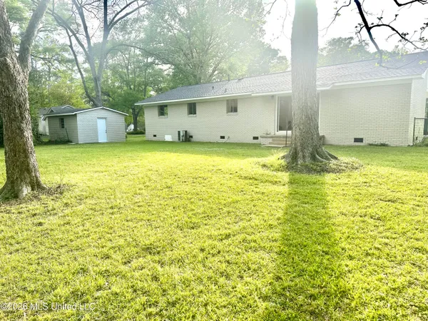 $219,000 | 1009 South Jackson Street, Brookhaven, MS 39601