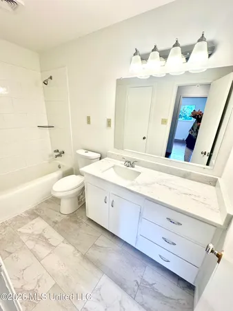 $219,000 | 1009 South Jackson Street, Brookhaven, MS 39601