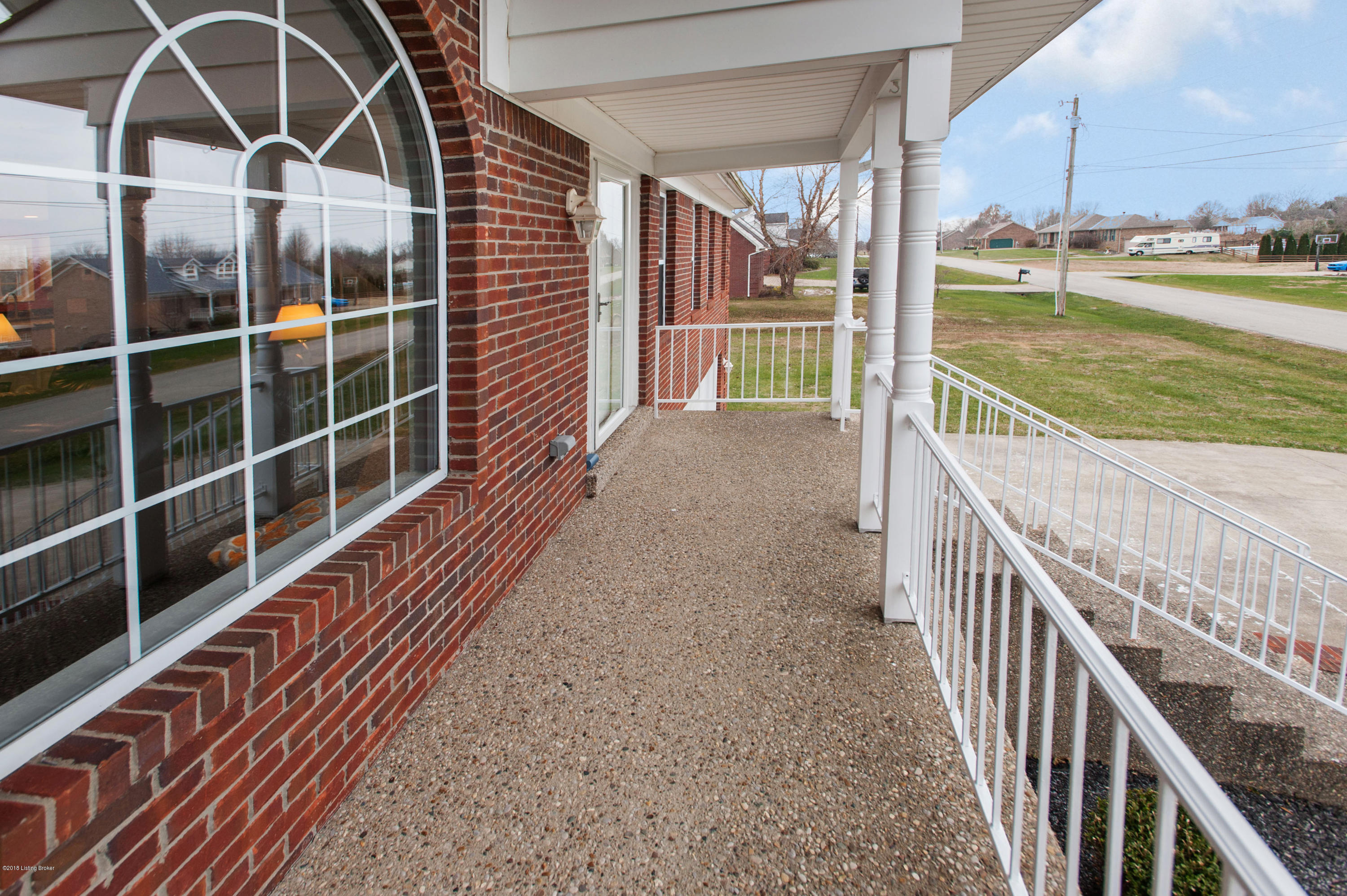 322 Majestic Run Road Shepherdsville, KY 40165 - Photo 4 of 45 322MajesticRun_008