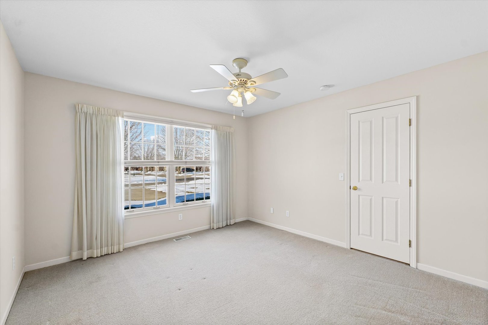 1722 Lakeside Drive Champaign, IL 61821 - Photo 18 of 27