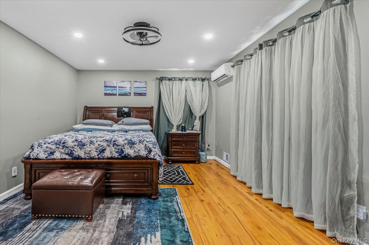 257-33 149th Road Queens, NY 11422 - Photo 17 of 28