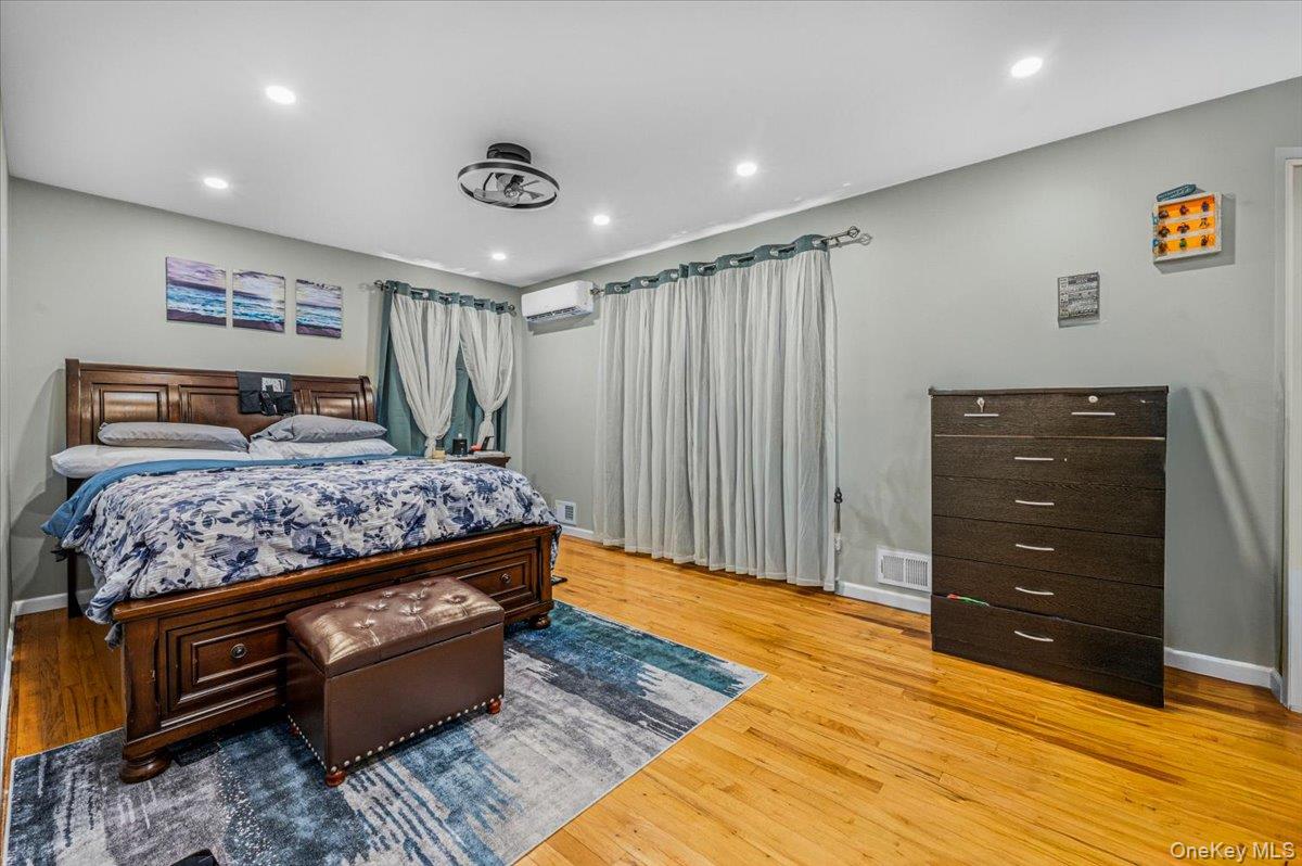 257-33 149th Road Queens, NY 11422 - Photo 18 of 28