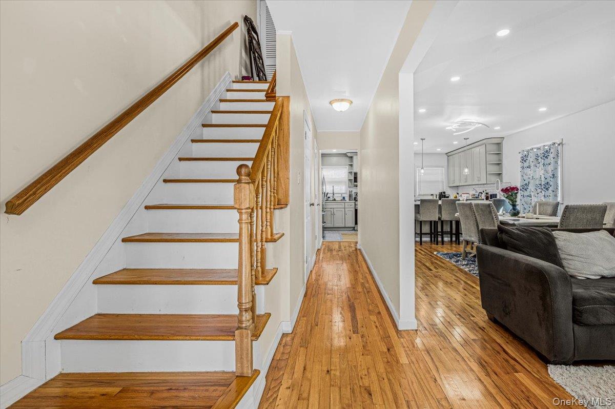 257-33 149th Road Queens, NY 11422 - Photo 5 of 28