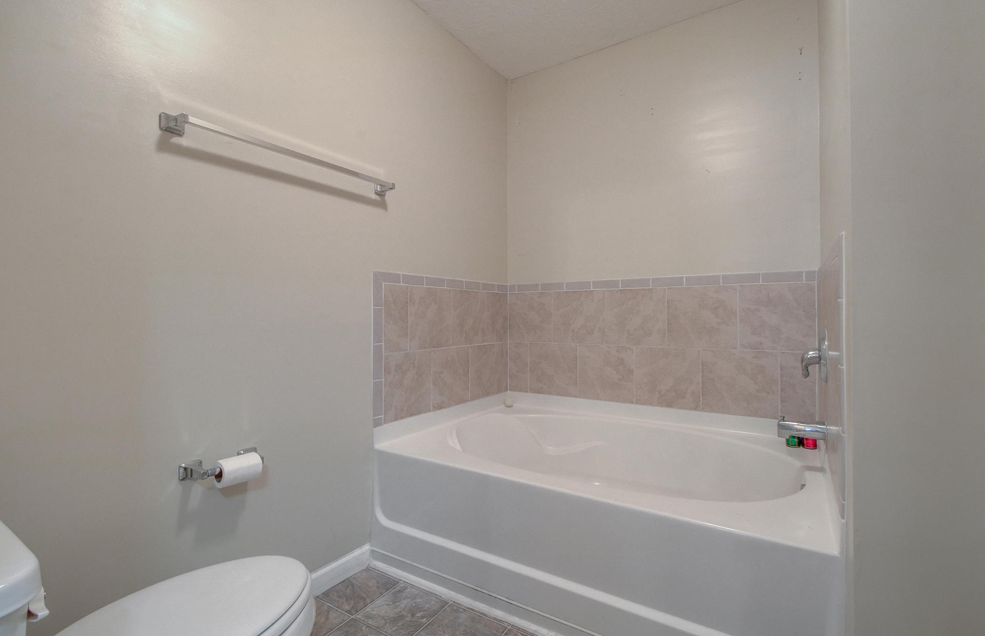 7880 Montview Road North Charleston, SC 29418 - Photo 5 of 20 66BE12AB-CA5B-426A-B7BE-3C1528406097